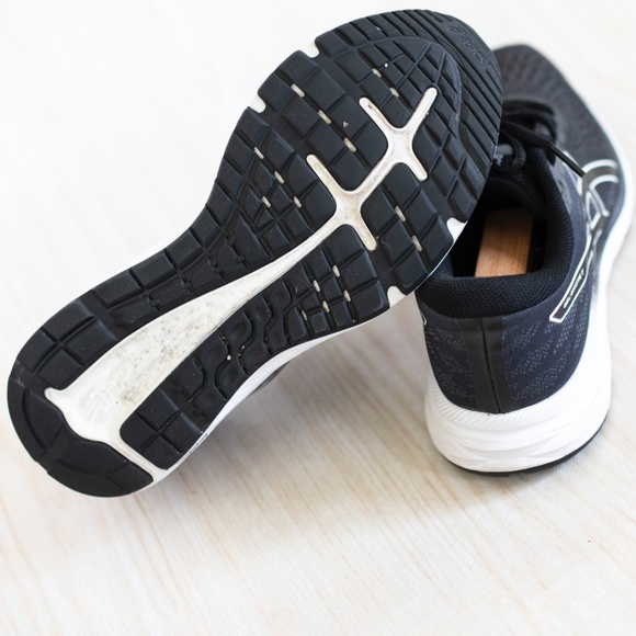 ASICS Everyday Comfort Running Shoes - Picture 7 of 7